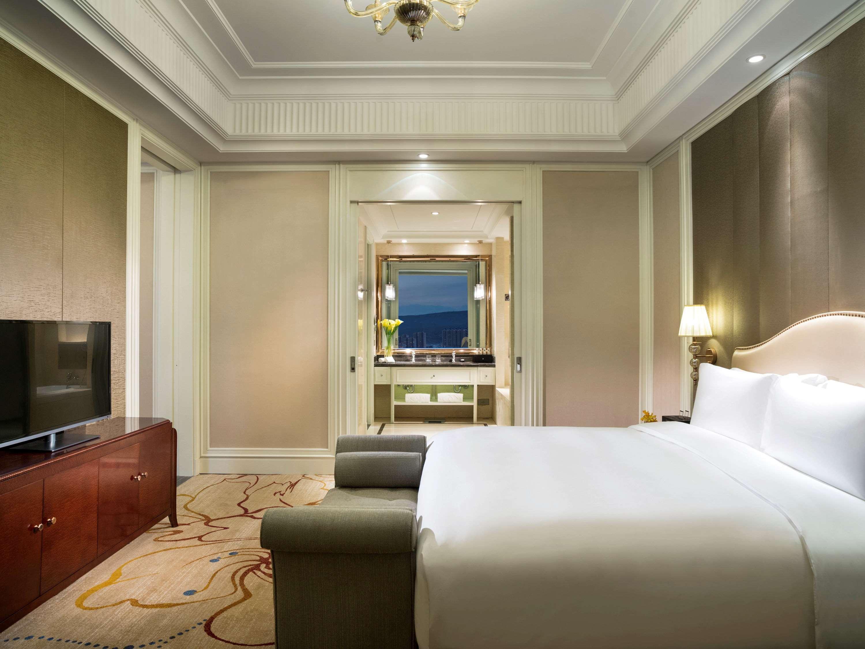 Sofitel Xining Hotel Exterior photo