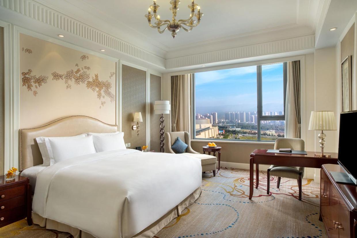 Sofitel Xining Hotel Exterior photo
